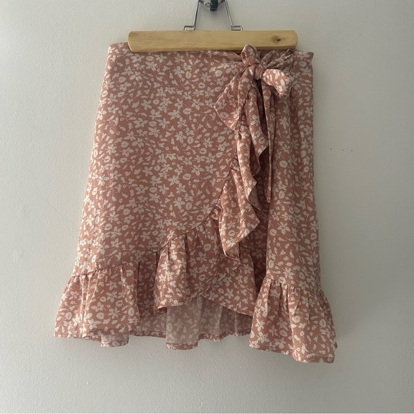 Women’s XS SHIEN Summer light weight  floral print skirt - Picture 1 of 7